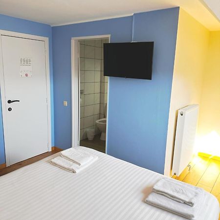 At-Pacific-Hotel فافري المظهر الخارجي الصورة