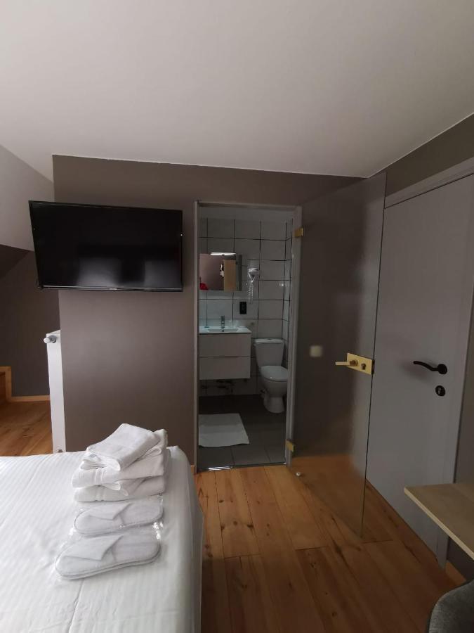 At-Pacific-Hotel فافري المظهر الخارجي الصورة